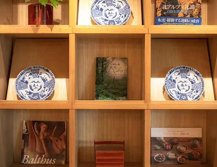 プレミアムラウンジ「BASE」